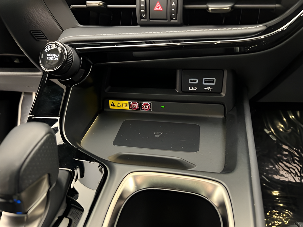 Used 2023 Obsidian Lexus 350 F SPORT Handling image 28