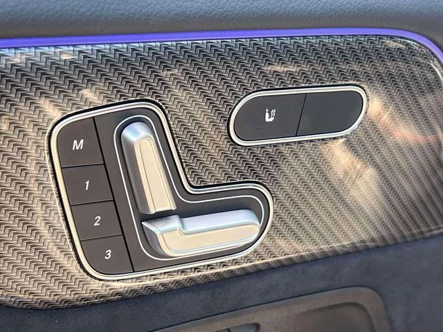 Used 2023 Gray Mercedes-Benz GLB 250 image 26