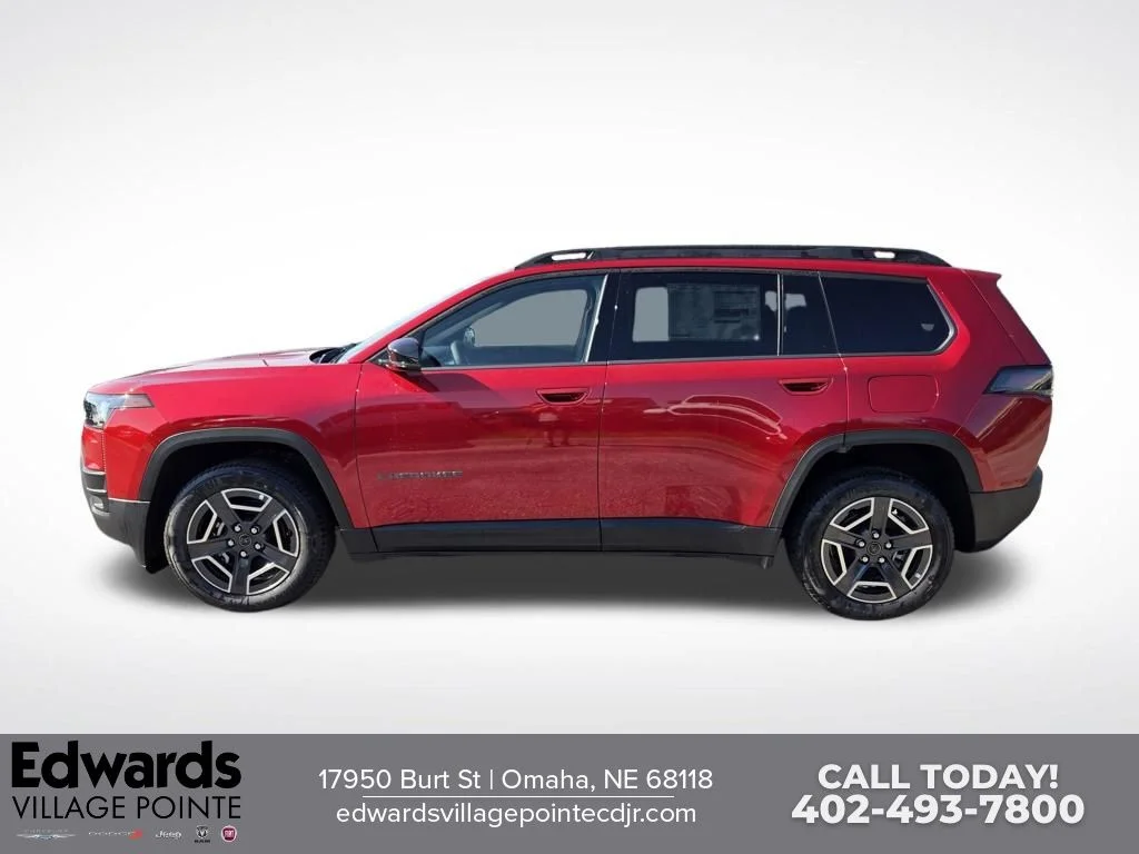 New 2026 Red Hot Pearl-Coat Exterior Paint Jeep Limited image 6