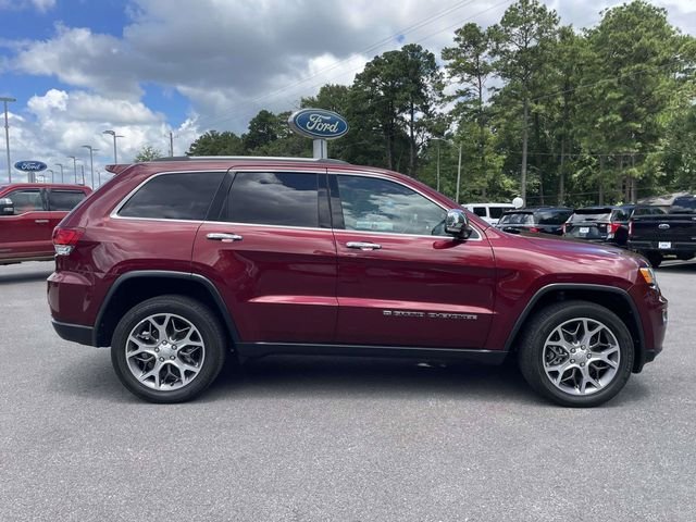 Certified Used 2022 Velvet Red Pearlcoat Jeep Limited image 3