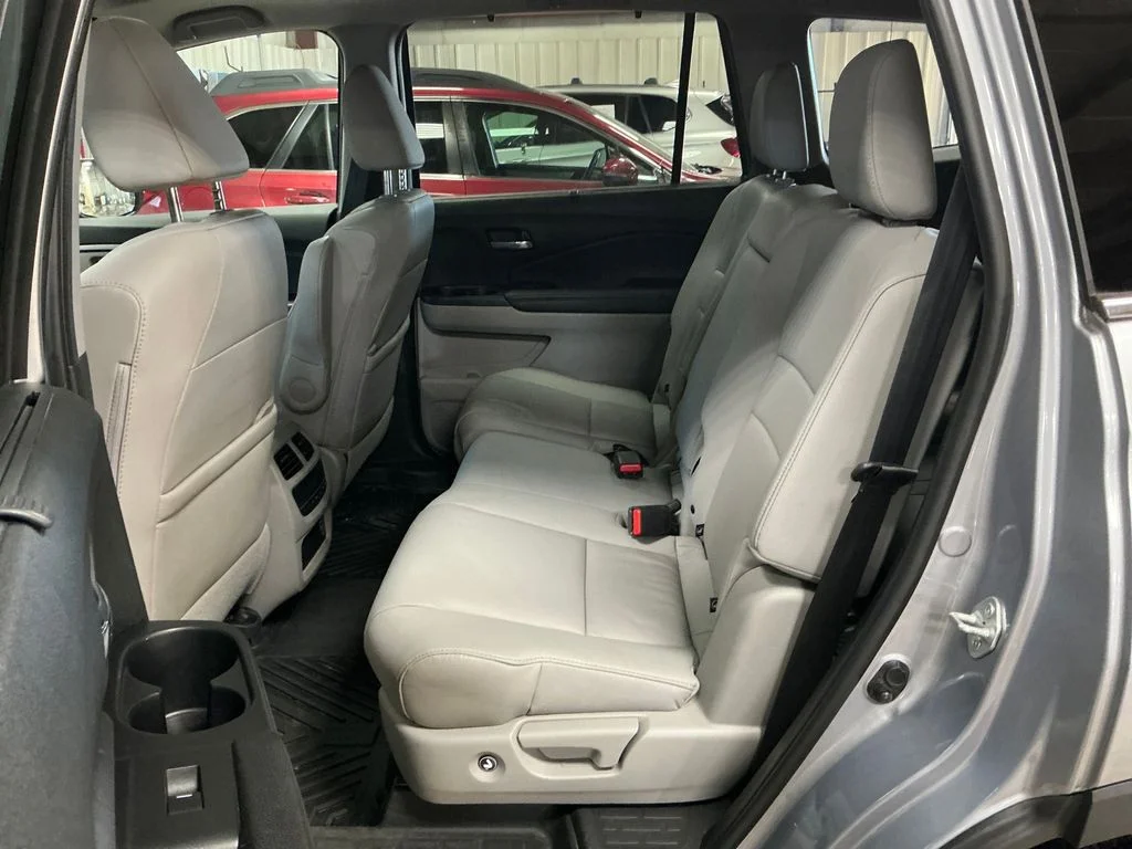 Used 2022  Honda EX-L image 20