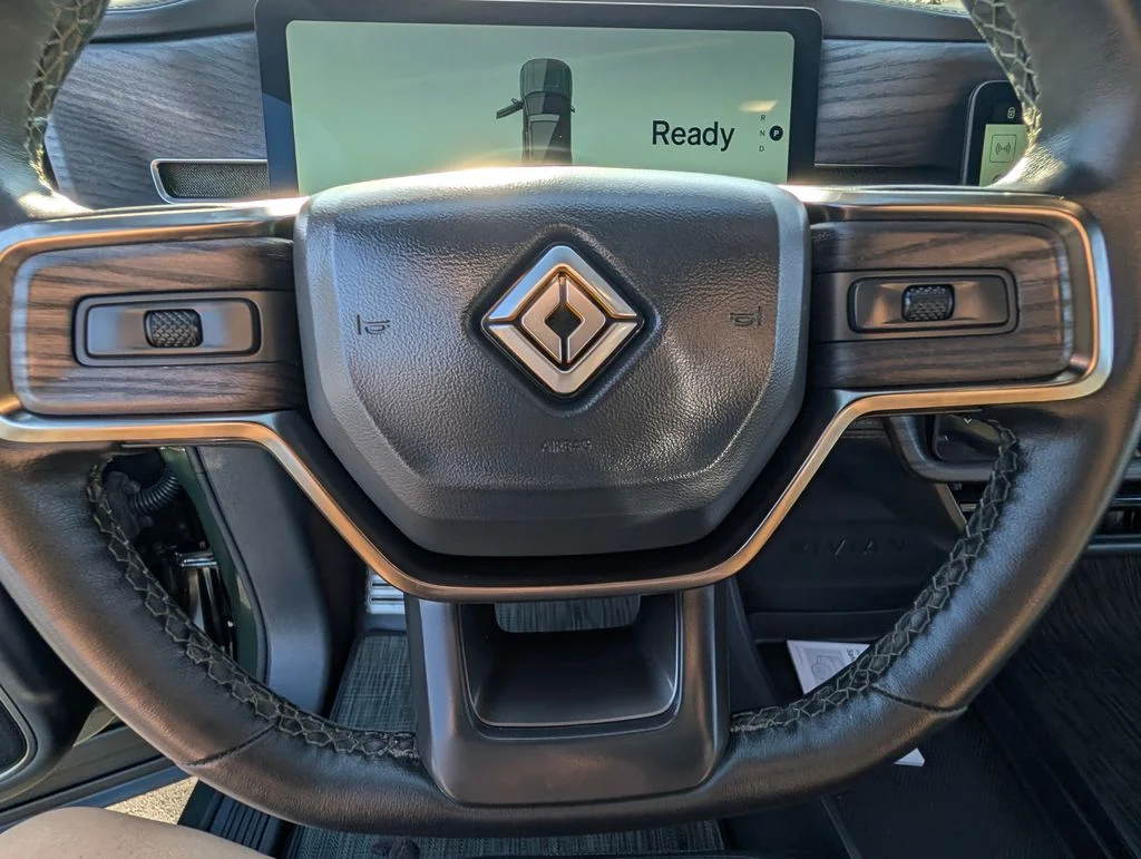 2024 Rivian R1S Adventure - Photo 21