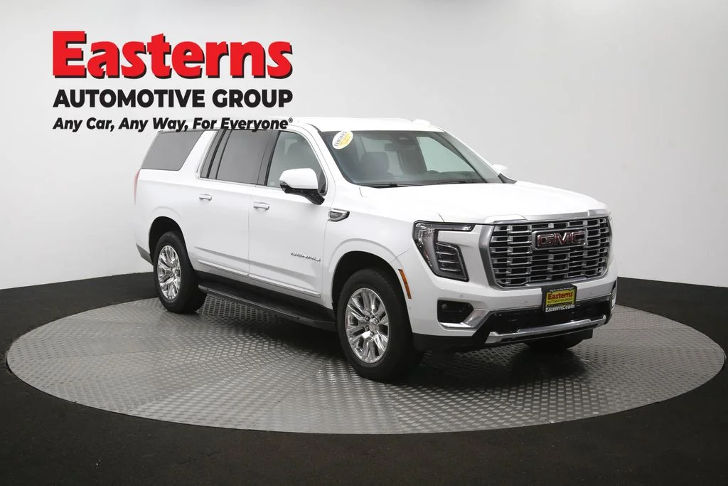 Used 2025 White GMC Denali image 56