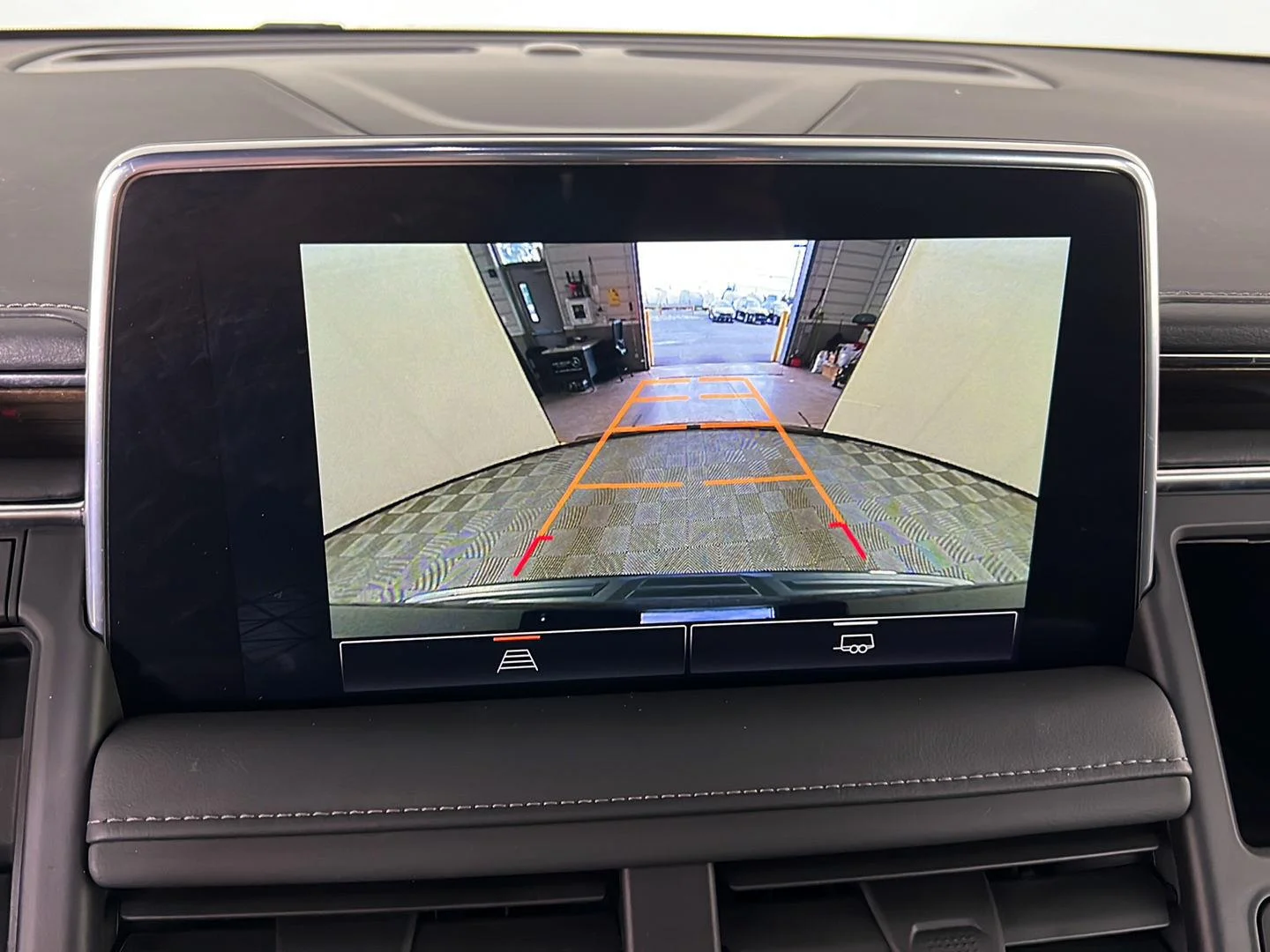 Used 2023 Onyx Black GMC SLE image 7