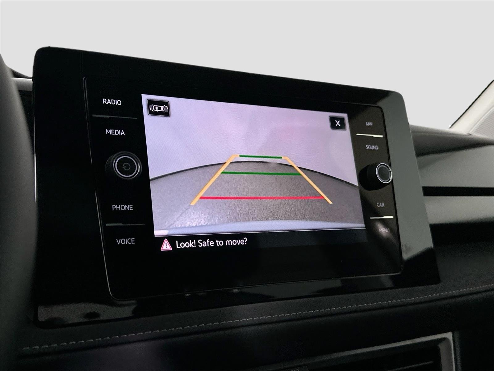 Certified Used 2025  Volkswagen SE Black image 10