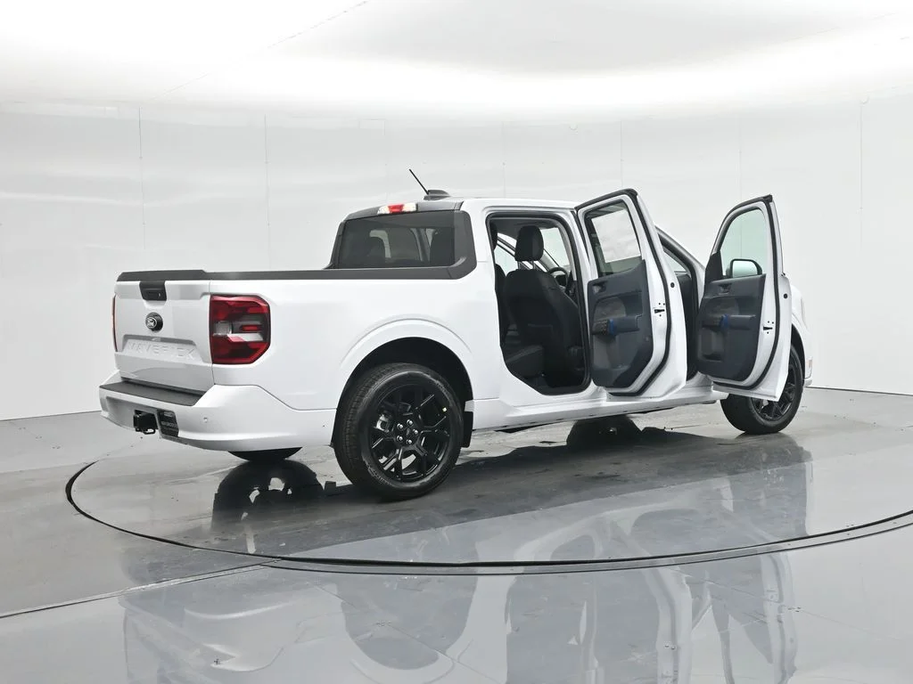 New 2025 Oxford White Ford Lobo Standard image 5