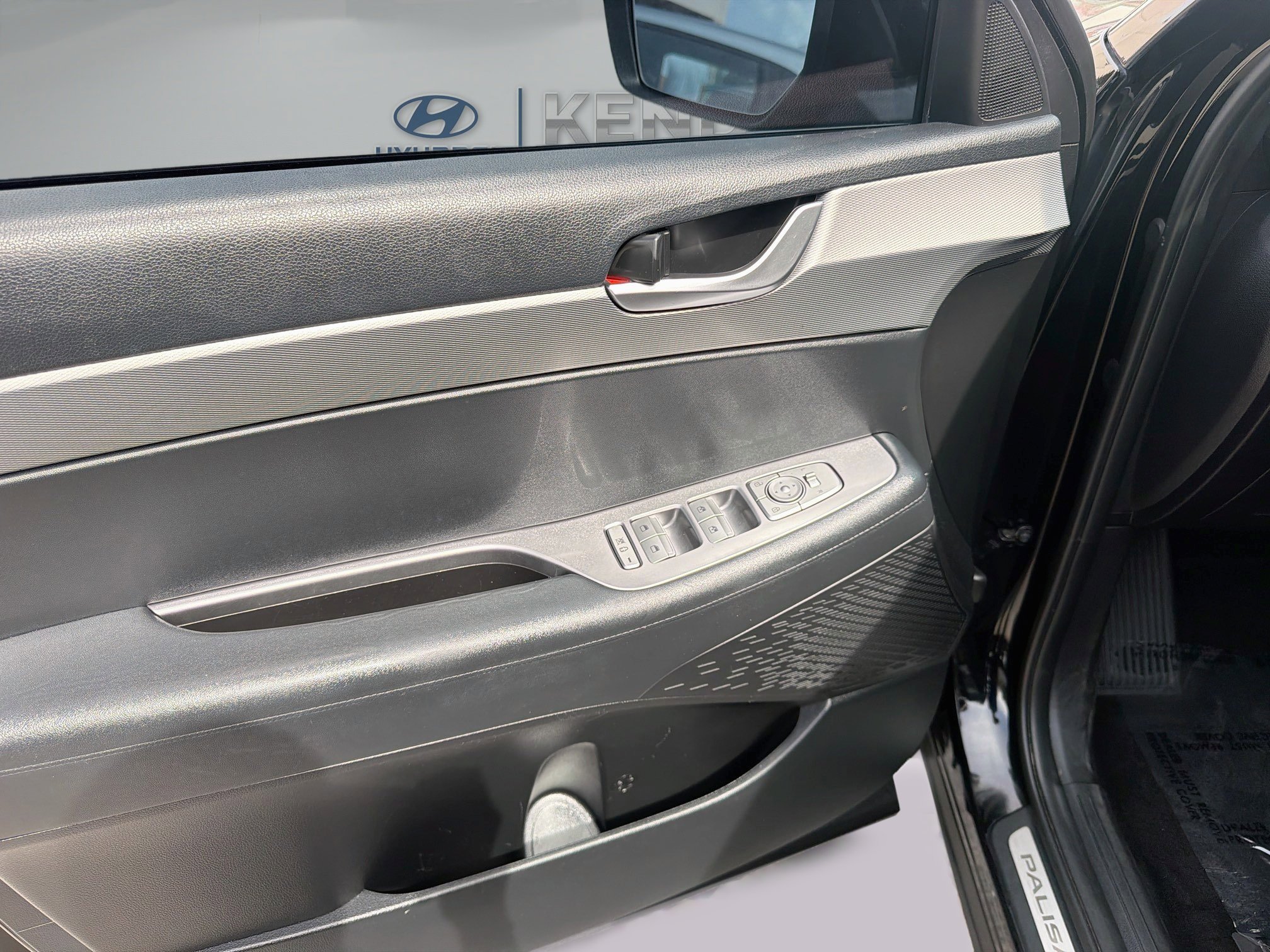 Used 2022 Abyss Black Pearl Hyundai SEL image 14