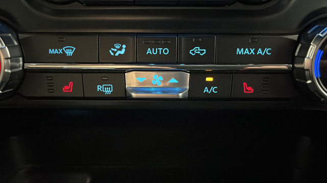 Used 2022 Race Red Ford XLT image 25