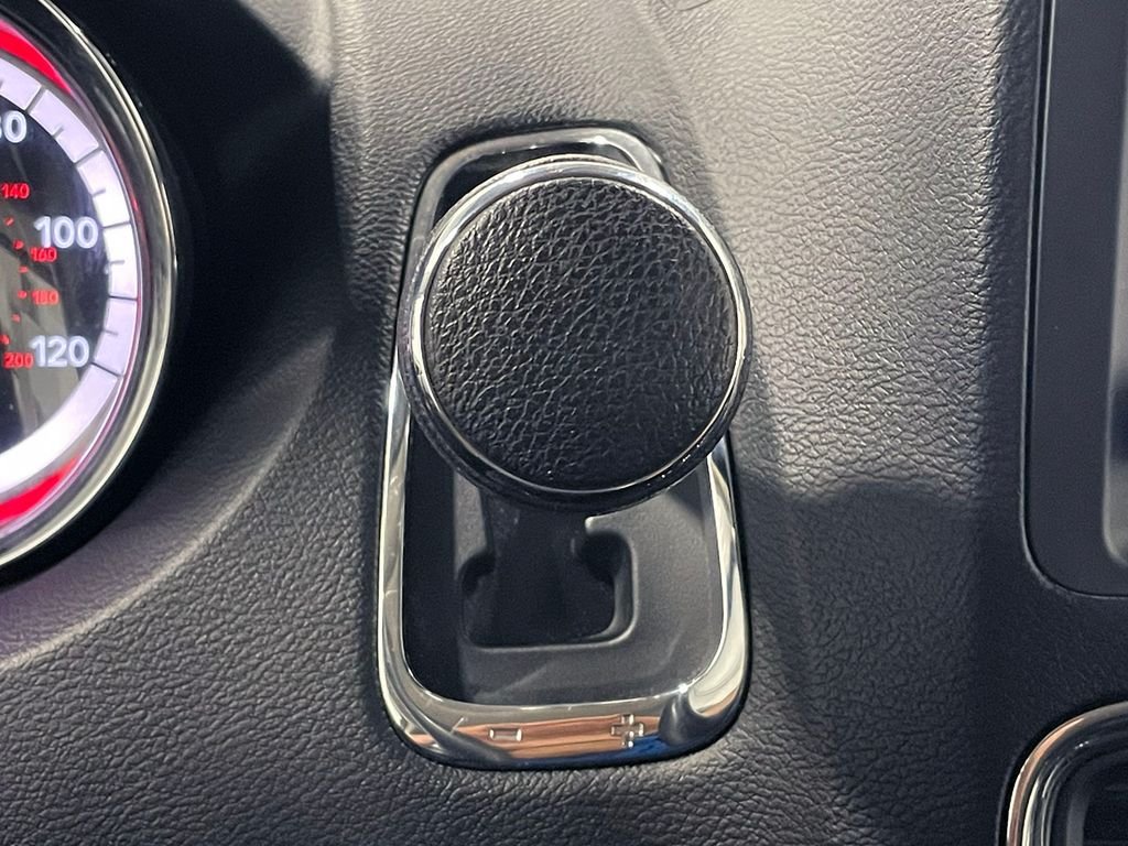 Used 2017 Blue Dodge SE image 29