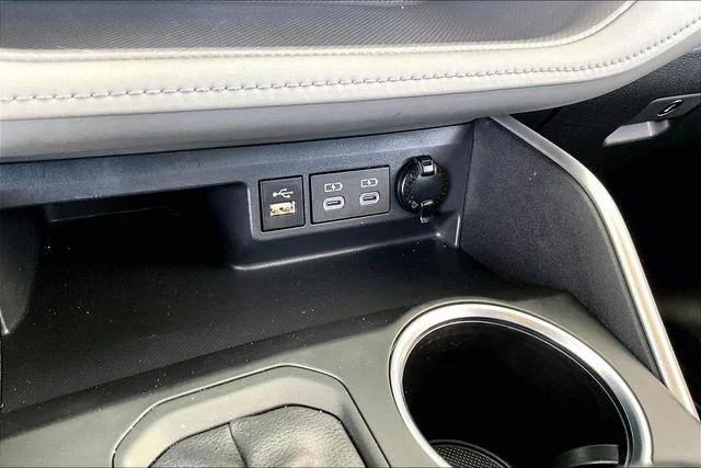 Certified Used 2024 WIND CHILL PEARL Toyota  image 24