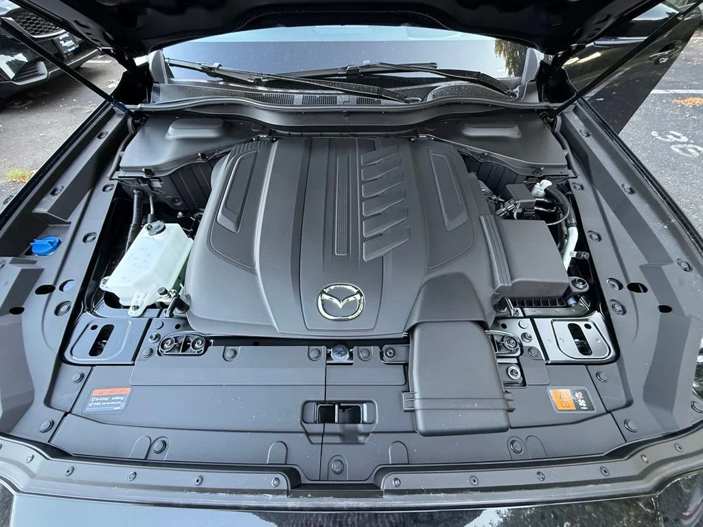 New 2026 Black Mazda 3.3 Turbo Premium image 30