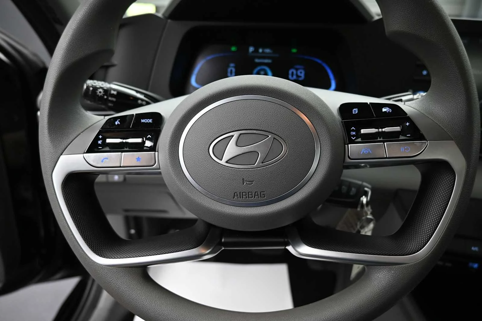 Used 2024 Abyss Black Hyundai SE image 6