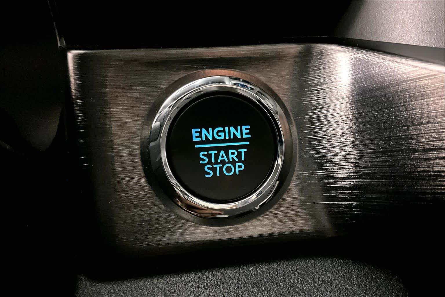 Used 2023 Carbonized Gray Ford LARIAT image 32