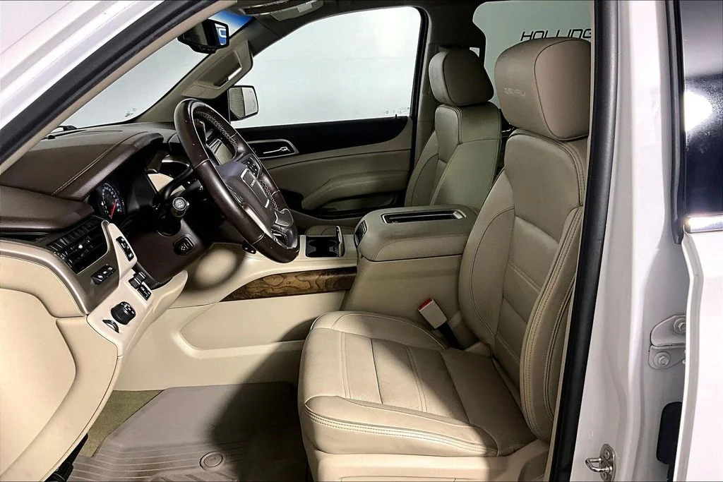 Certified Used 2019 Summit White GMC Denali image 20