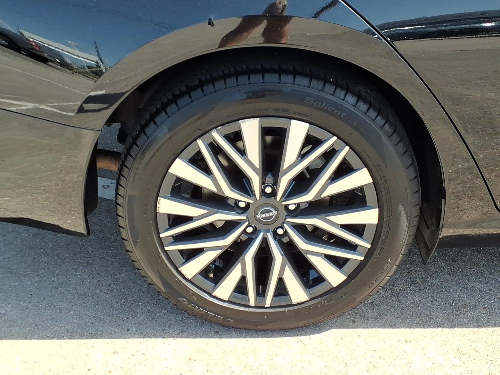 2024 Nissan Altima 2.5 SV Black at Robbins Nissan