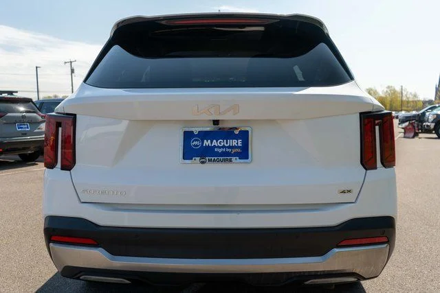 Used 2025 White Kia EX image 7