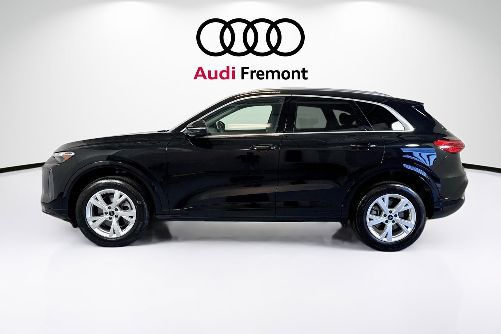 Used 2025 Mythos Black Audi Premium image 9