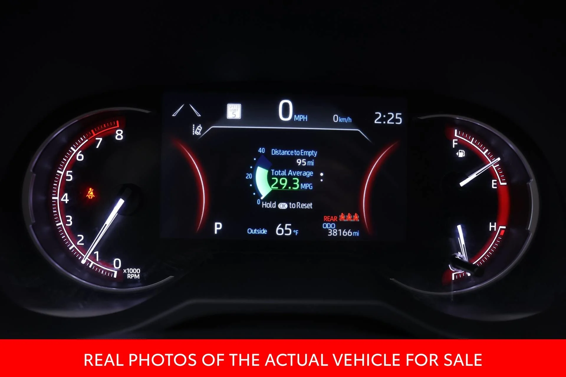 2024 Toyota RAV4 LE - Photo 7