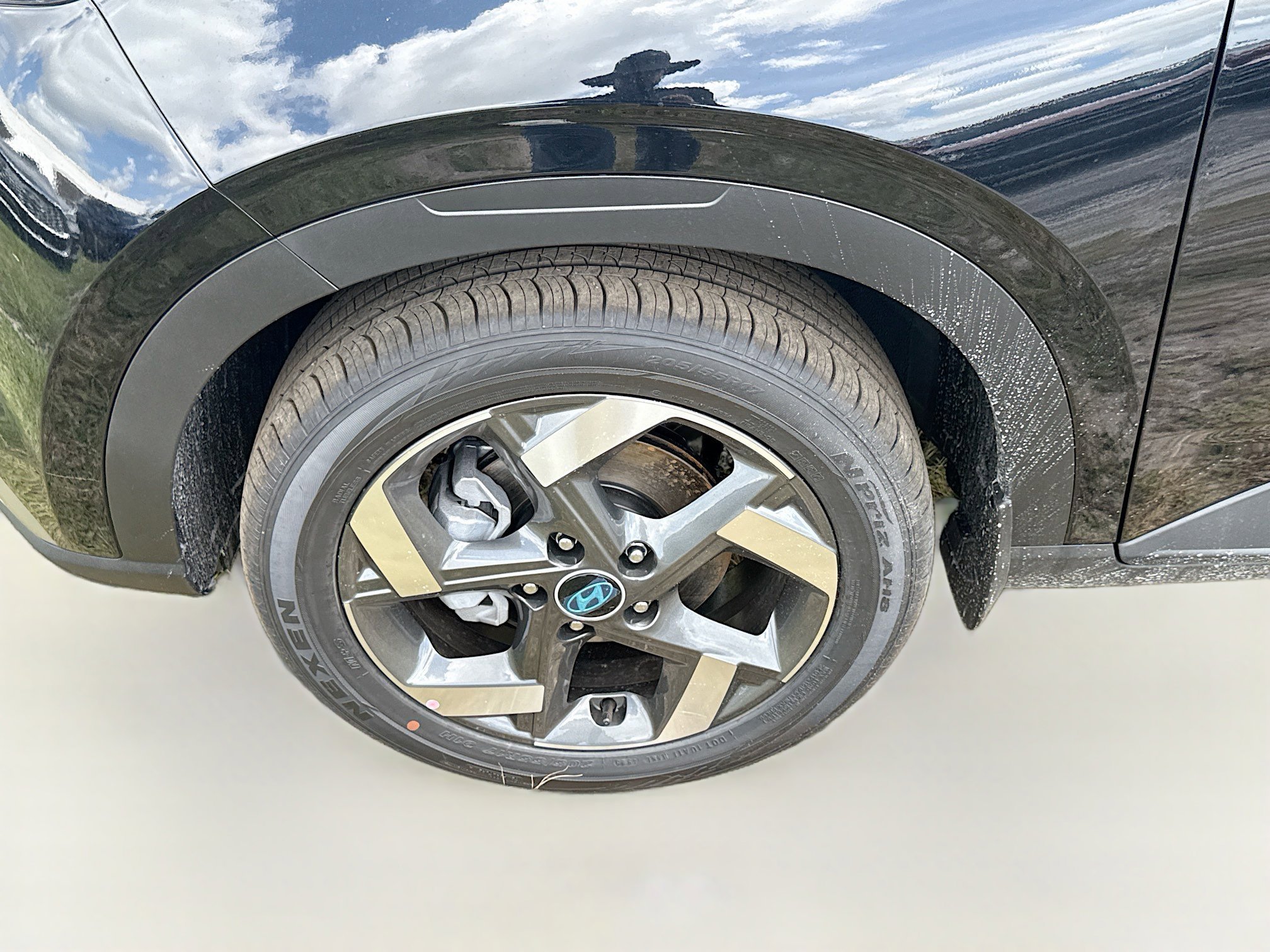 New 2026 Onyx Black Hyundai SEL image 47
