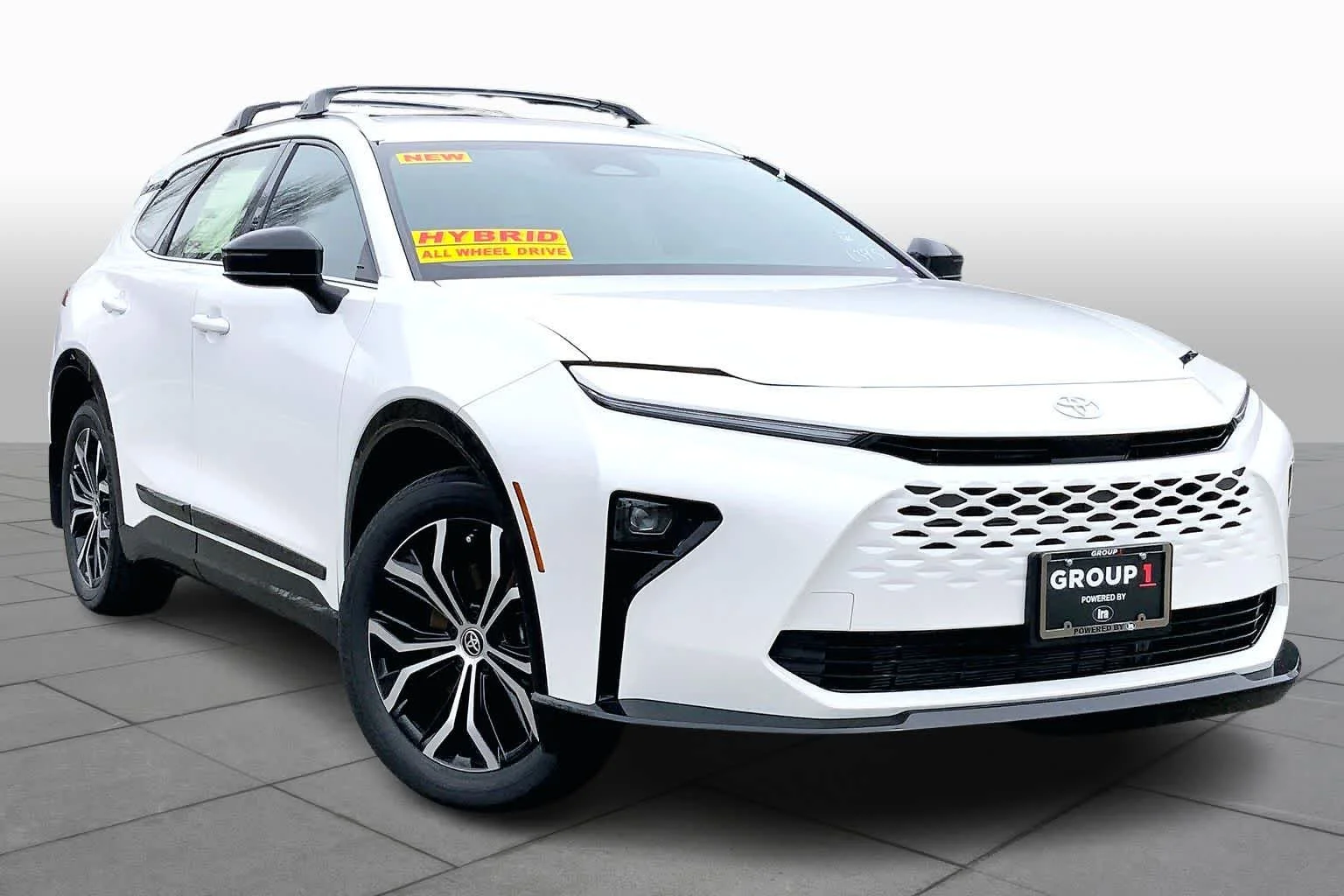 New 2026 Oxygen White Toyota XLE image 2