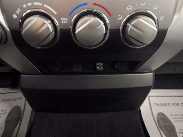 Used 2018 Blue Toyota SR5 image 15