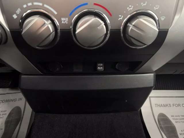 Used 2018 Blue Toyota SR5 image 15