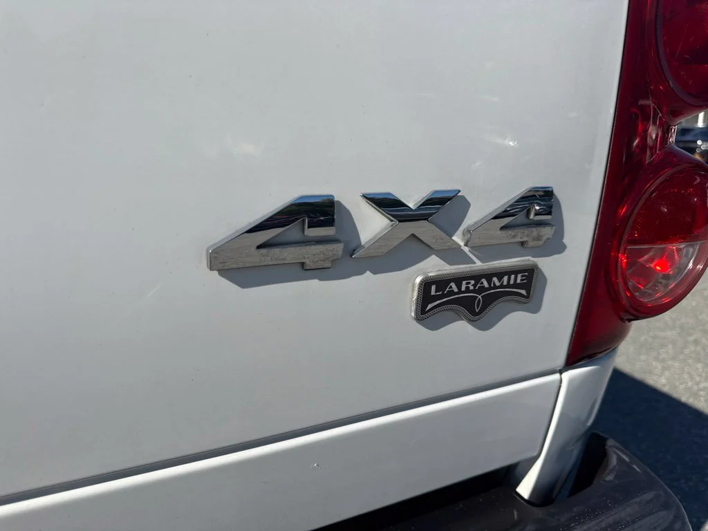 Used 2007 White Dodge Laramie image 29