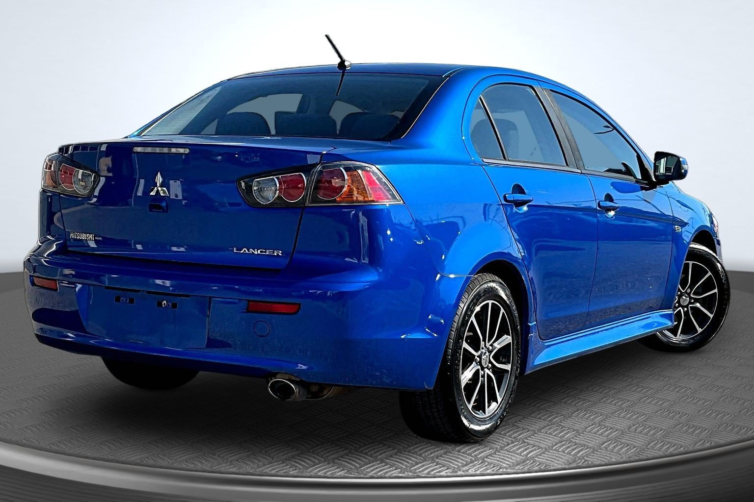 Used 2017 Blue Mitsubishi ES image 5