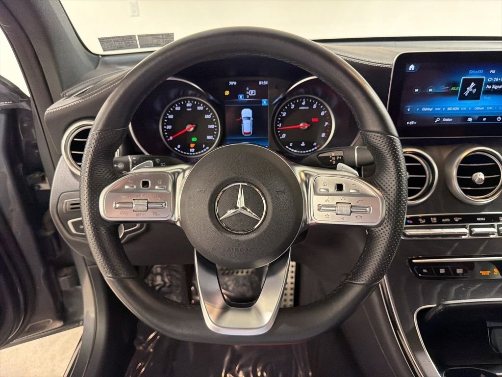 Used 2022  Mercedes-Benz GLC 300 image 14