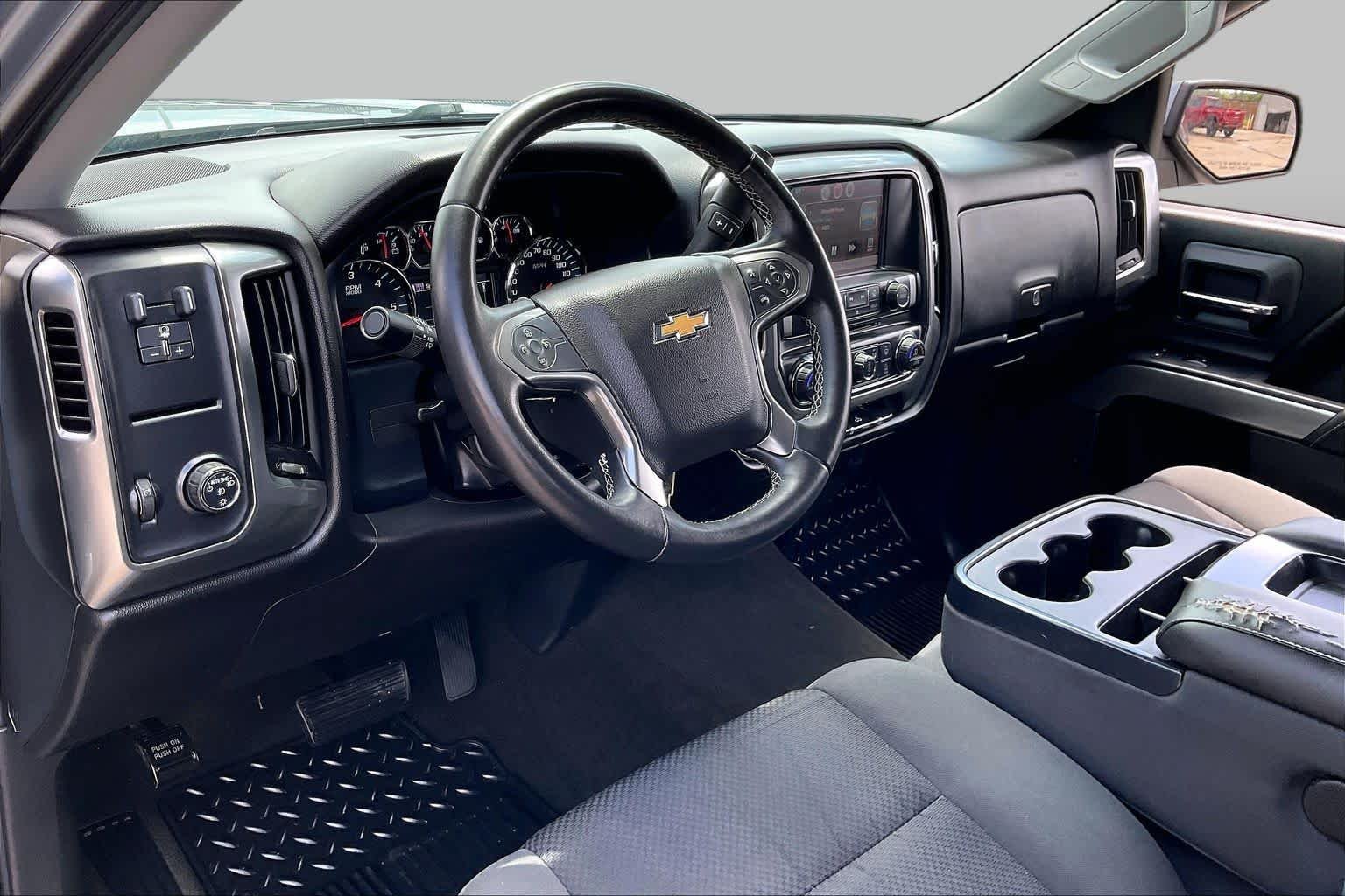 Used 2015 Slate Grey Metallic Chevrolet LT image 16