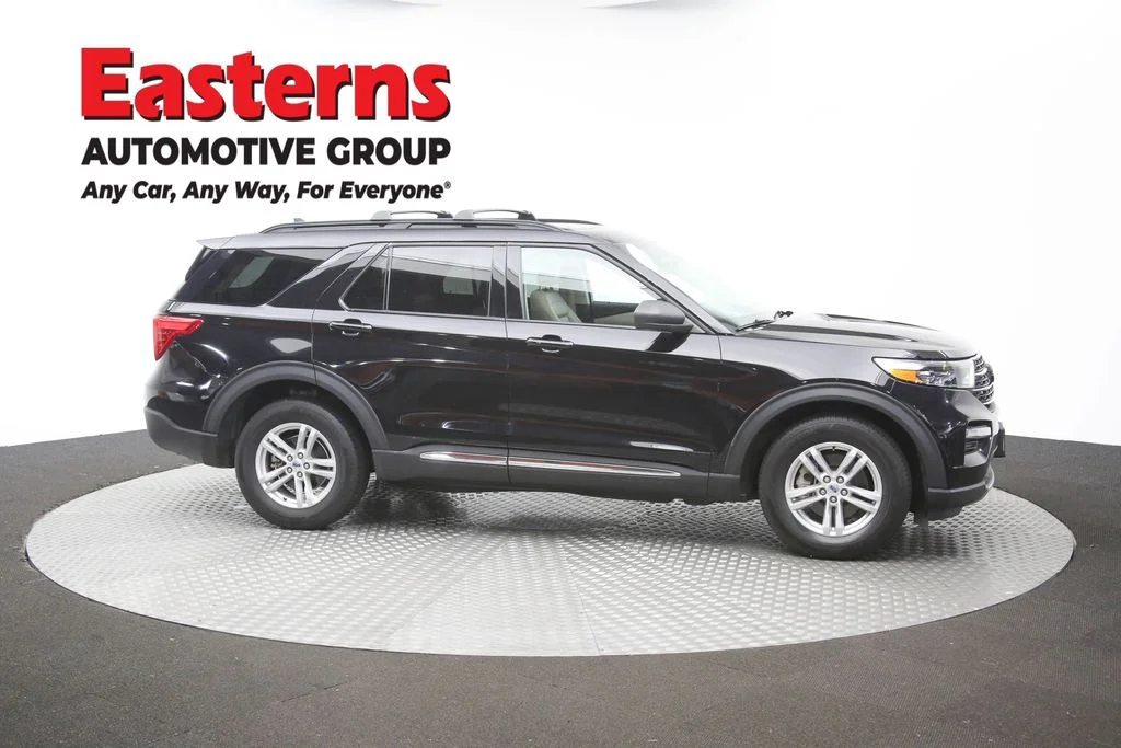 Used 2022 Black Ford XLT image 45