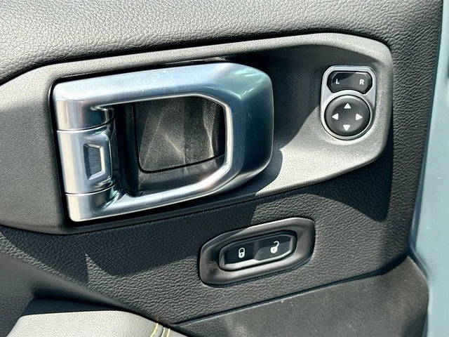 New 2026 Anvil Clear-Coat Exterior Paint Jeep Sahara image 14