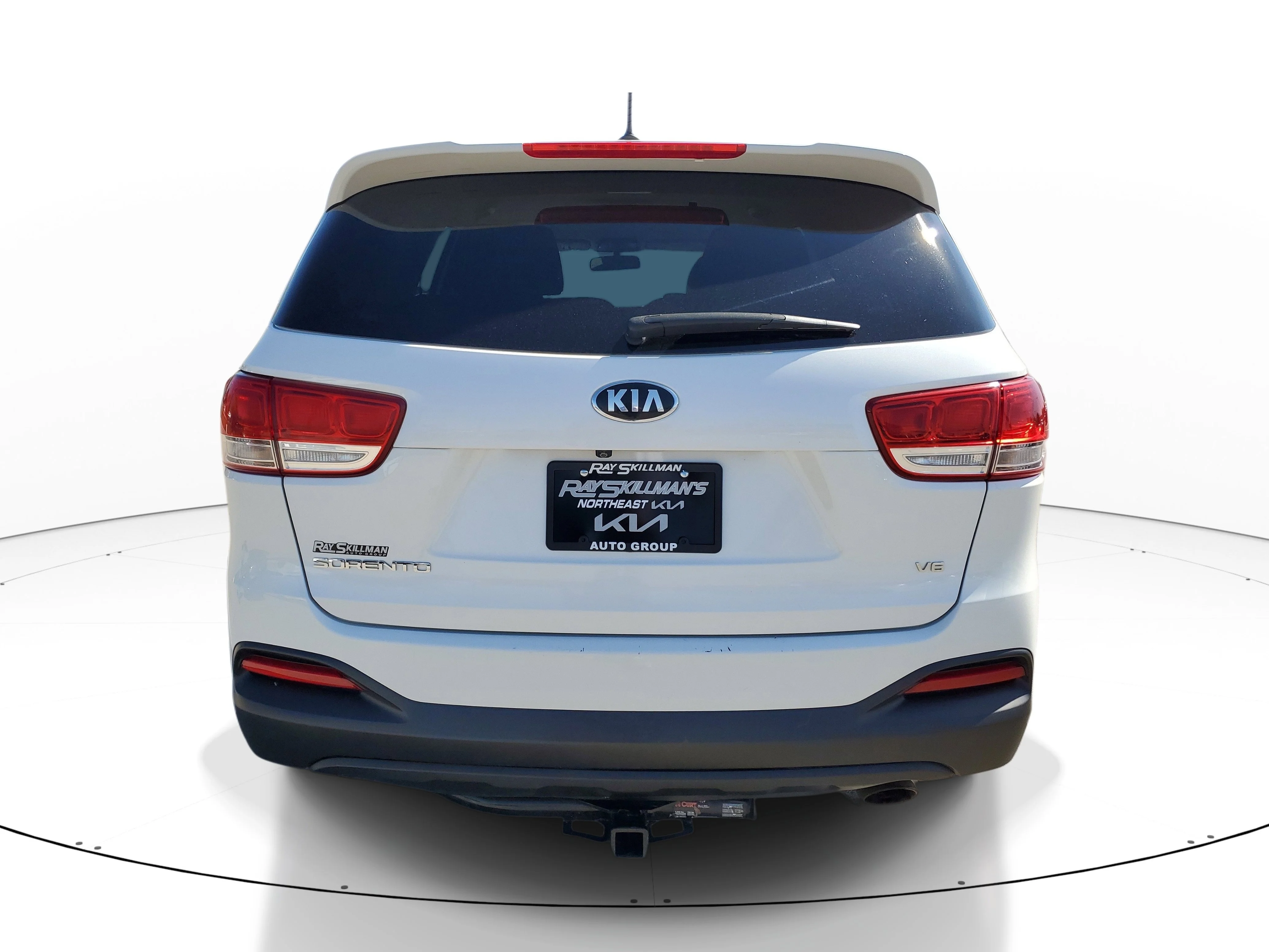 Used 2018 Snow White Pearl Kia LX V6 image 5