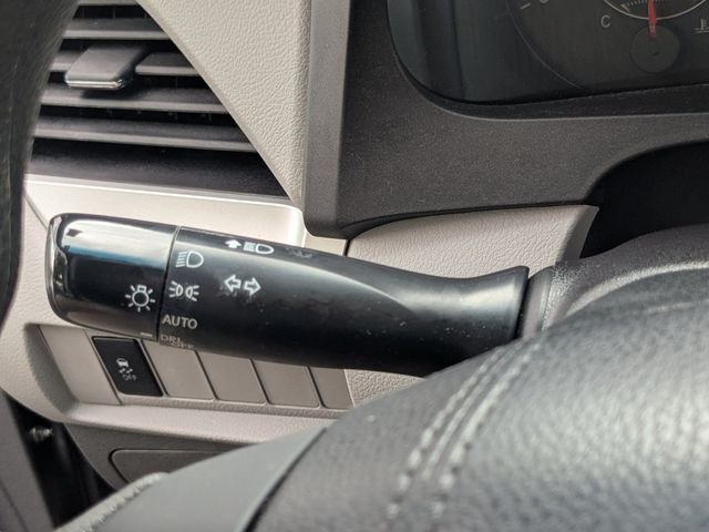 Used 2015 Predawn Gray Mica Toyota LE image 15