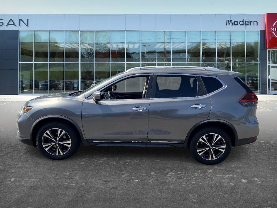 Used 2018 Gun Metallic Nissan SL image 7