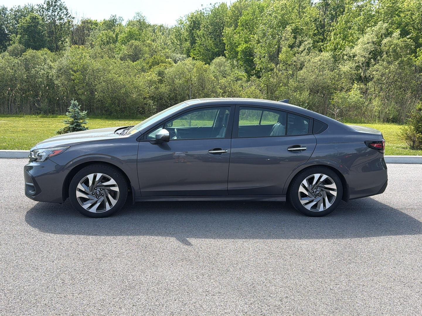 Used 2025 Magnetite Gray Metallic Subaru Touring XT image 7