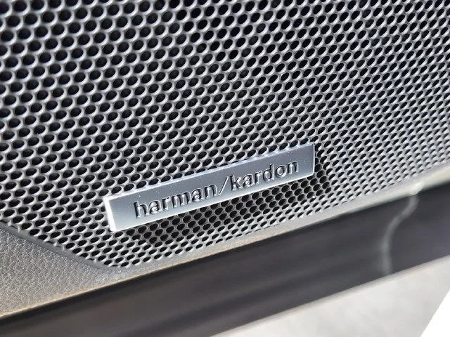New 2026 CRYSTAL WHITE PEARL Subaru Limited Hybrid image 18