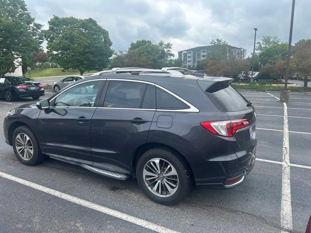 Used 2016  Acura Base image 4