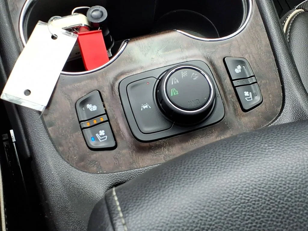 Used 2023 Black GMC Denali image 23