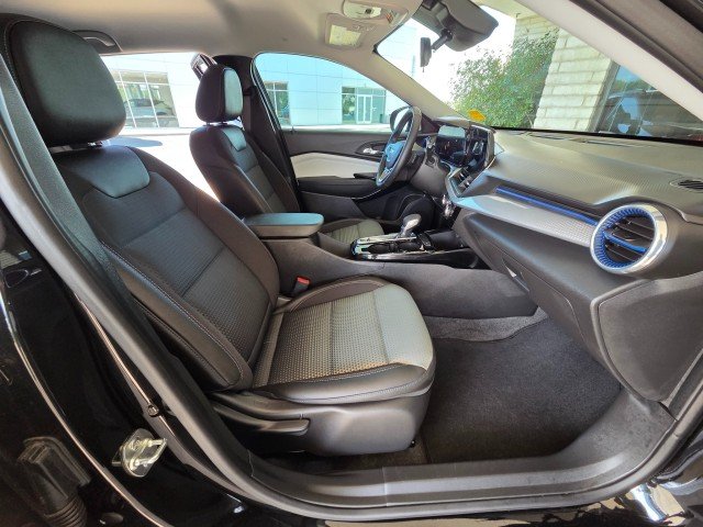 Used 2026 Mosaic Black Metallic Chevrolet LT image 36