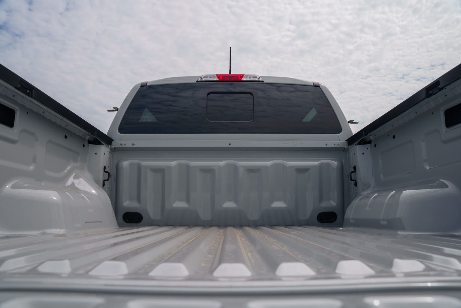 New 2026 Avalanche Ford XLT image 12