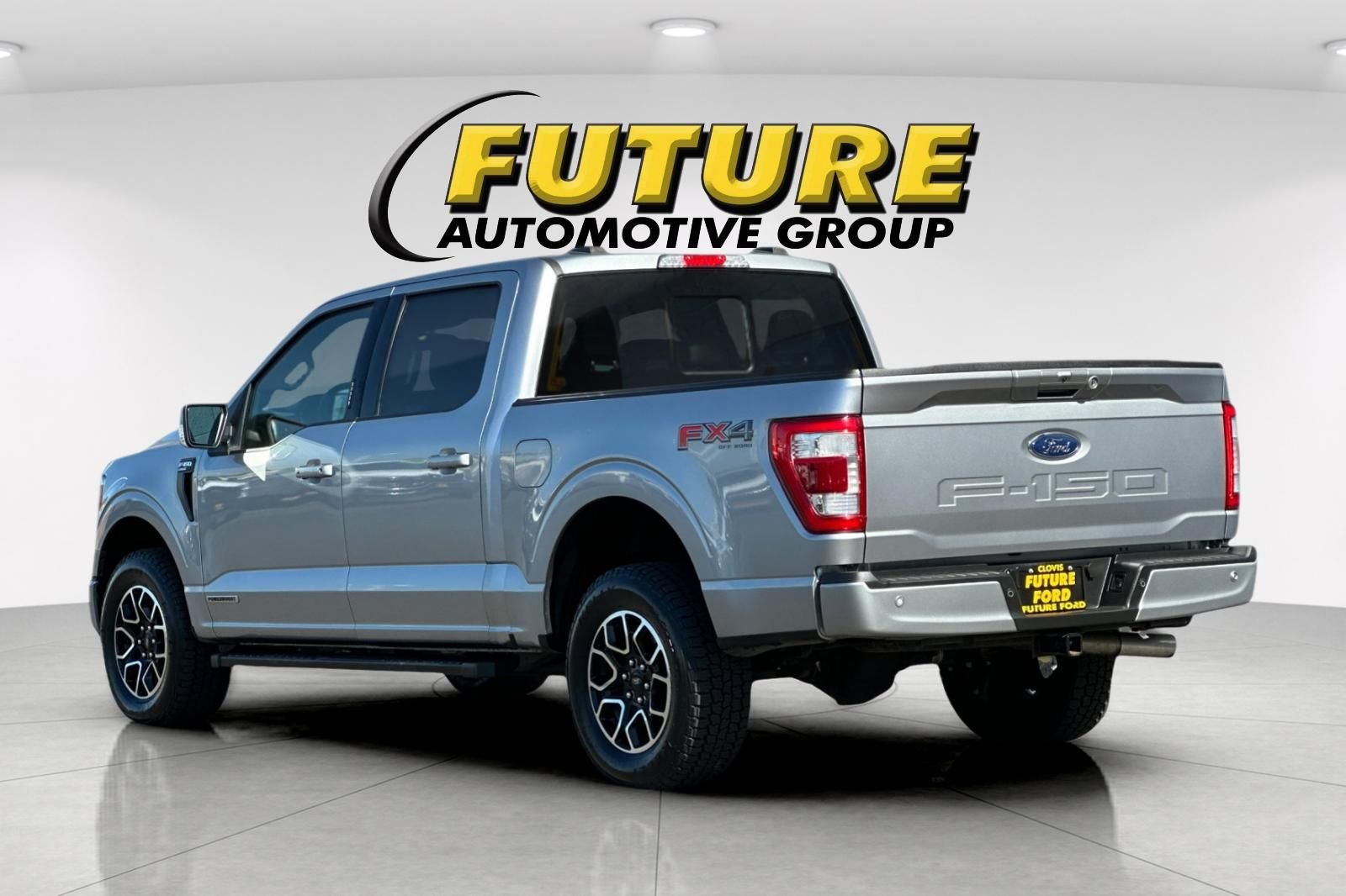 Used 2022 Silver Ford Lariat image 5