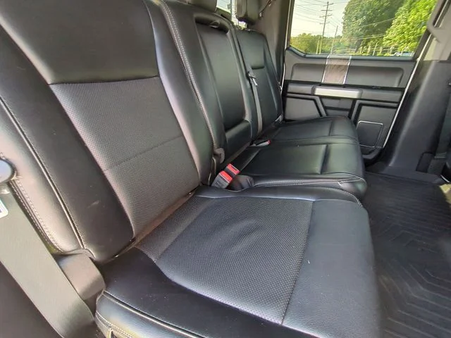 Used 2019 White Ford Lariat image 33