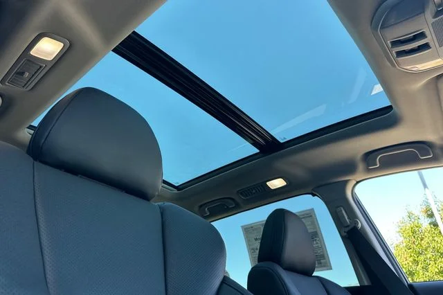 New 2026 AUTUMN GREEN METALLIC Subaru Touring 7-Passenger image 15