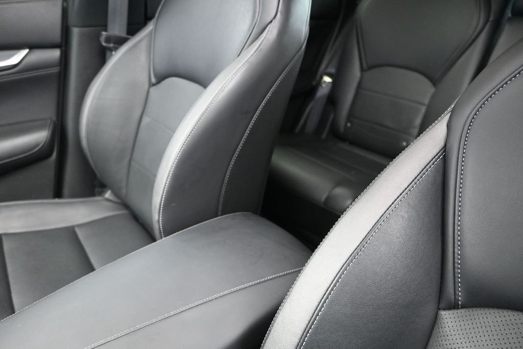 Used 2023 Gray INFINITI LUXE image 14