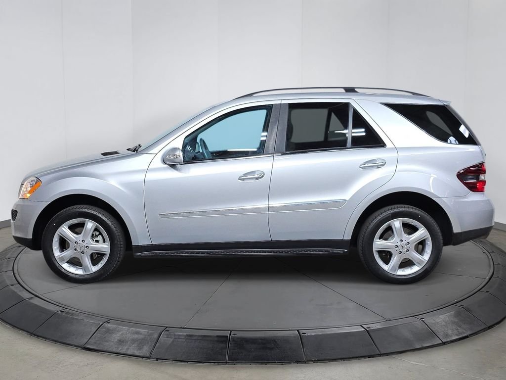 Used 2007 Silver Mercedes-Benz ML 350 image 2