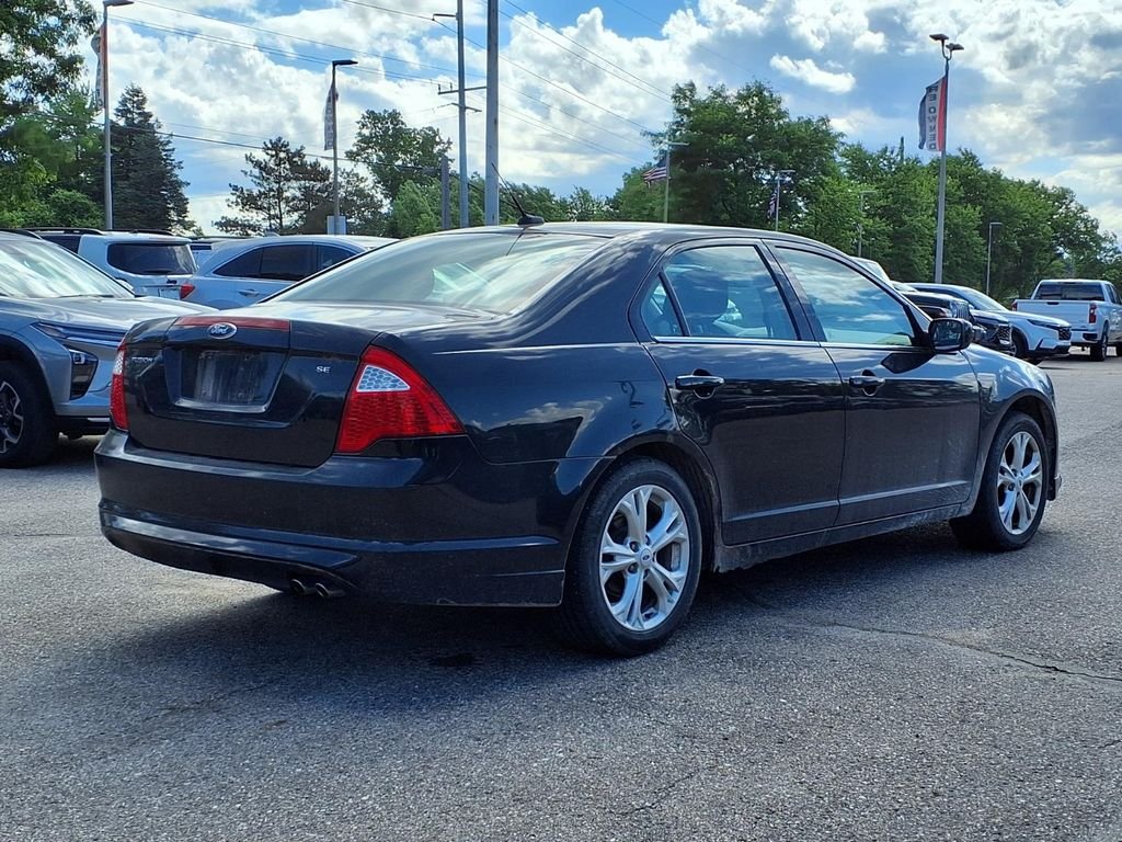 Used 2012 Black Ford SE image 4