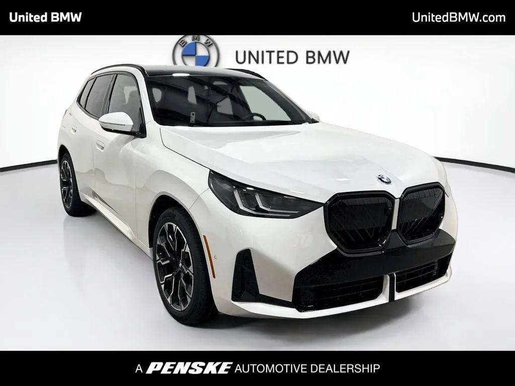 New 2026 Alpine White BMW 30 xDrive image 3