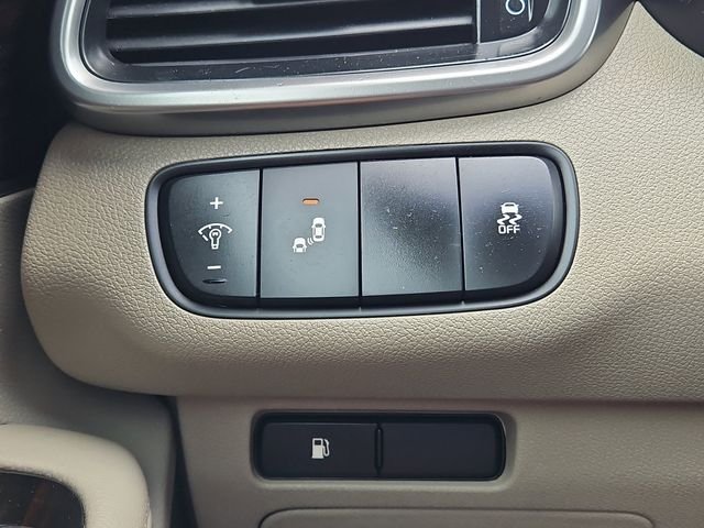 Used 2019 Blue Kia LX image 9