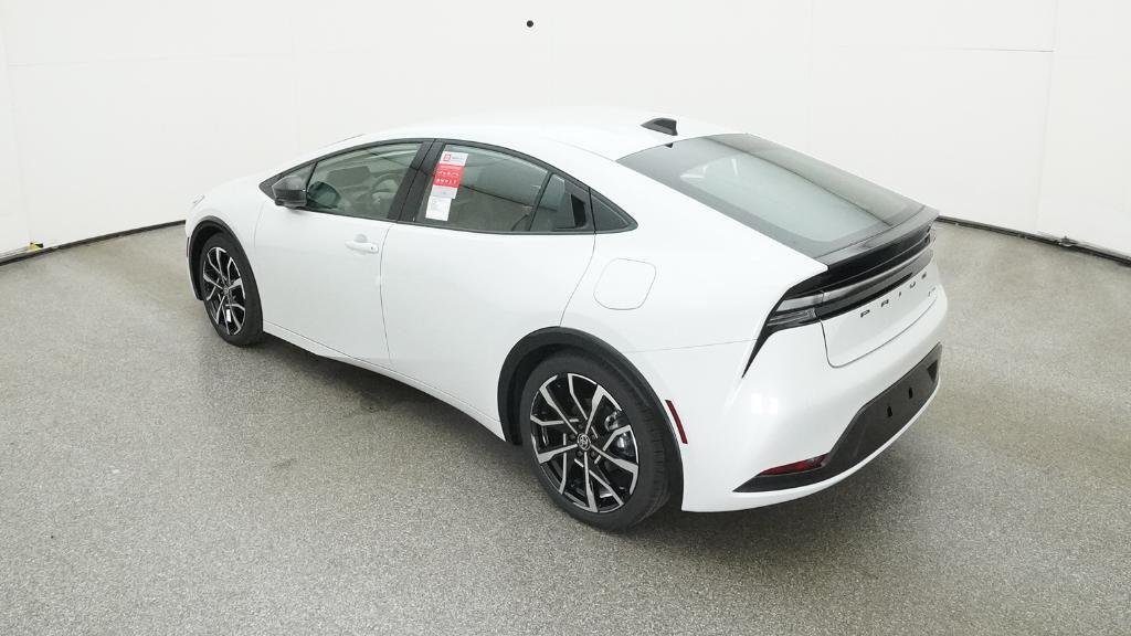 New 2026 Wind Chill Pearl Toyota XSE image 9